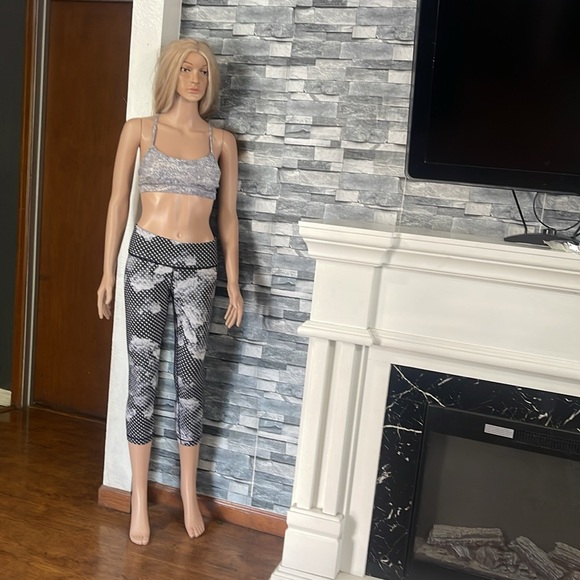 Lululemon" Wunder Under Crop II * Full On Luon - Picture 9 of 15